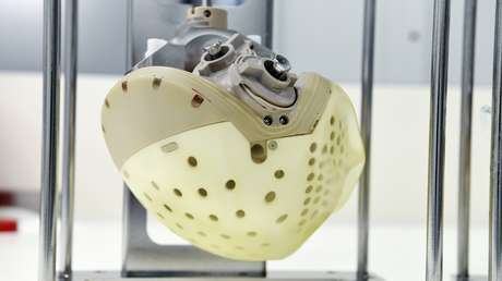 ¿Qué se sabe del corazón artificial que aparecerá en el mercado este año para servir de "puente al trasplante" para miles de pacientes?
