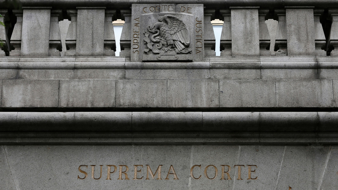 La Suprema Corte en México da un revés a la política energética de López Obrador