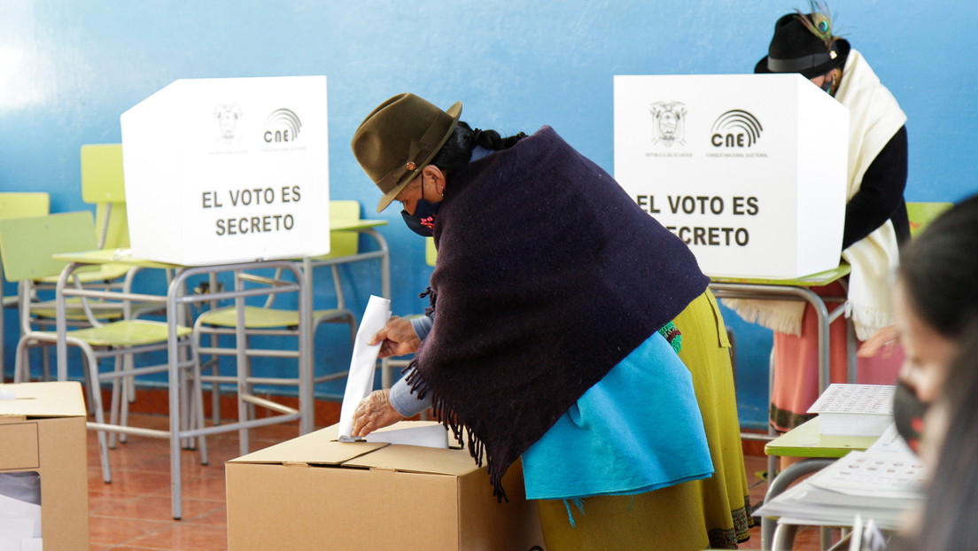 Gana el "Sí" en una consulta popular sobre la prohibición de la minería en zonas hídricas del municipio ecuatoriano de Cuenca