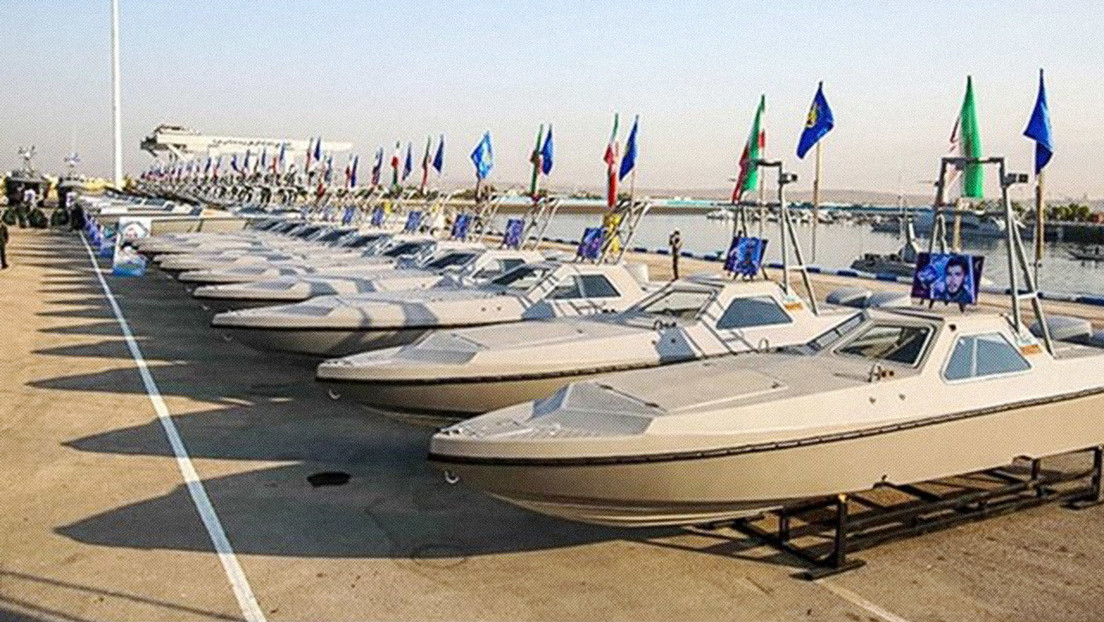 Irán muestra 340 nuevas lanchas lanzamisiles de alta velocidad que fortalecerán su presencia marítima