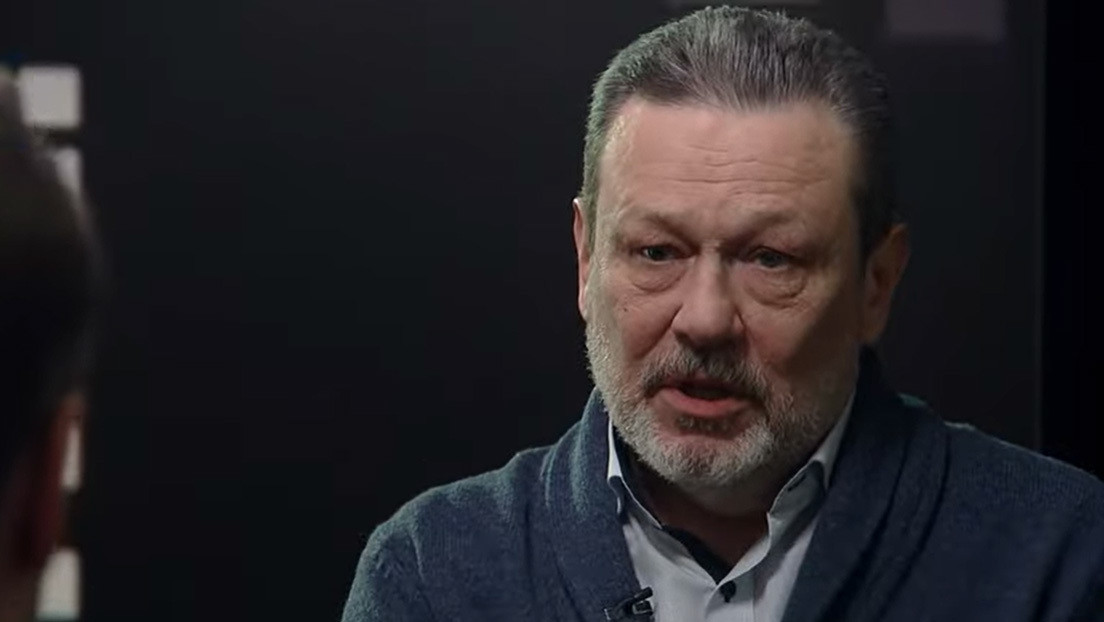 ¿Cómo es la tercera vacuna rusa anticovid y en qué se diferencia de las demás? RT habla con un profesor del centro Chumakov