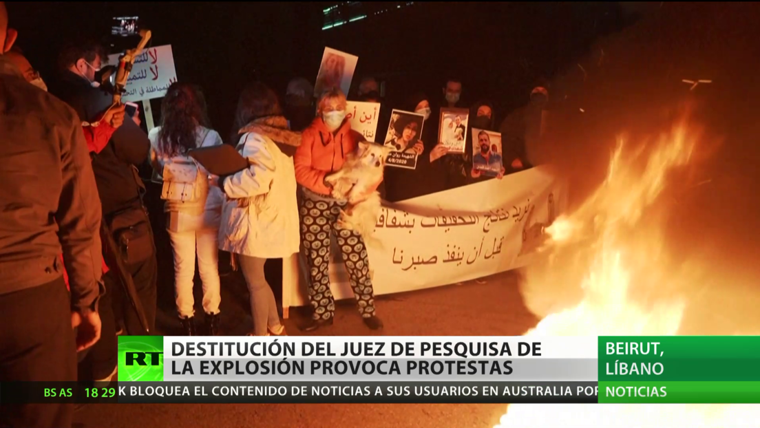 Protestas por la destitución del juez que investigaba la explosión del puerto de Beirut