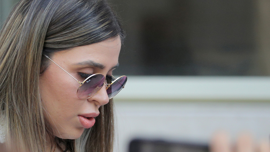 Difunden la primera fotografía de Emma Coronel, esposa de 'El Chapo' Guzmán, tras ser detenida en EE.UU.