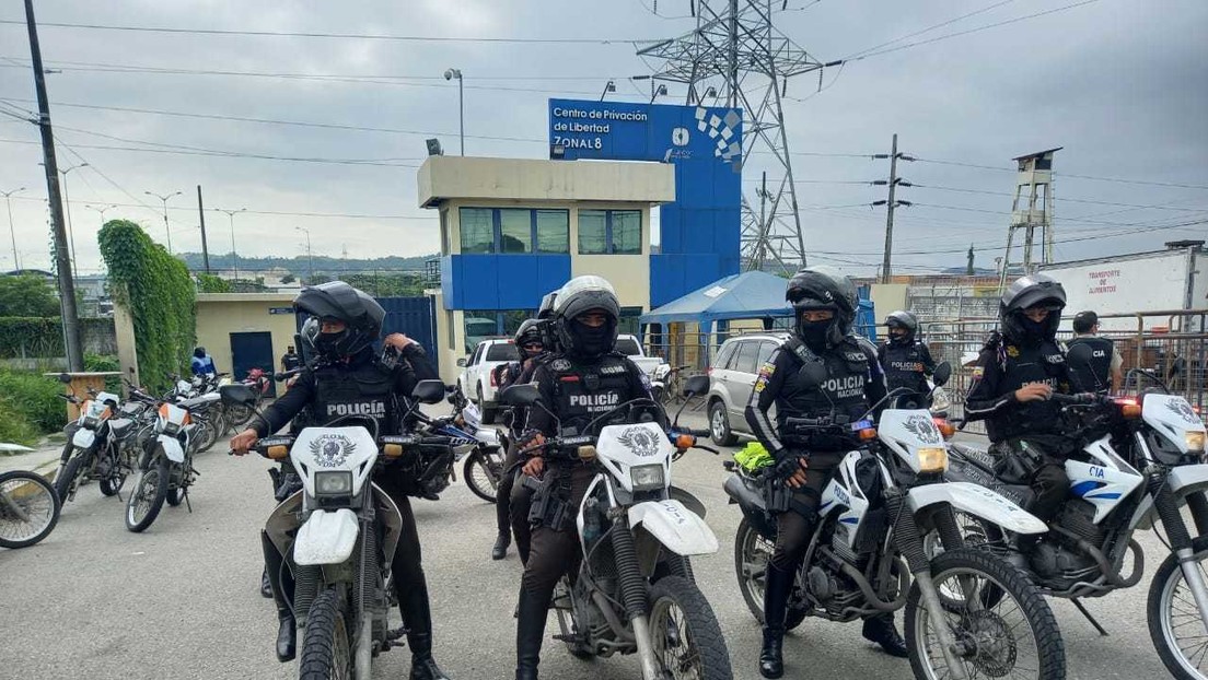 Aumenta a más de 50 el número de muertos por amotinamientos en tres cárceles de Ecuador