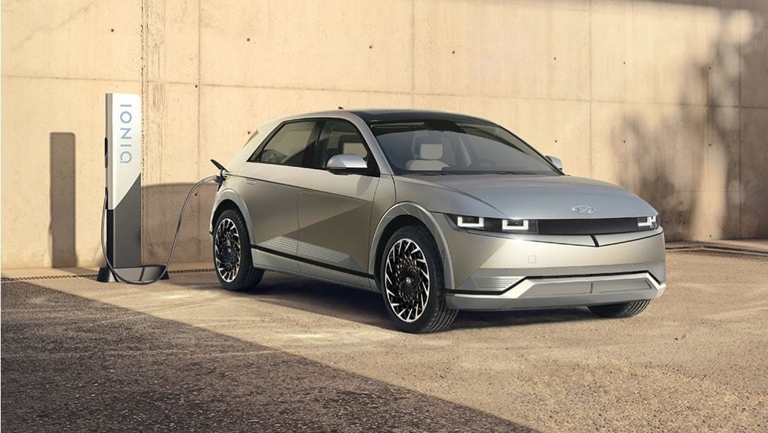Hyundai presenta su nuevo vehículo eléctrico Ioniq 5 con una carga ultrarrápida que "redefine el estilo de vida de la movilidad eléctrica"