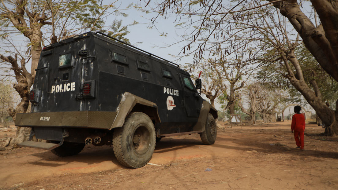 Más de 300 niñas son secuestradas tras el ataque armado en un colegio de Nigeria