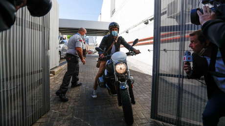 "Se va a c*gar muriendo el gordo": los polémicos audios del médico de Maradona minutos antes de su muerte