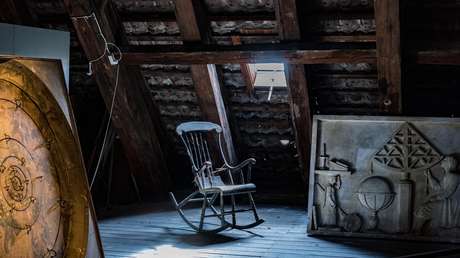 Un hombre compra toda una casa llena de antigüedades por 10.000 dólares y planea ganar 400.000