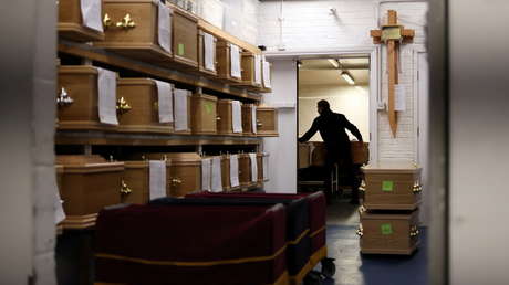 Una funeraria olvida un cadáver durante dos meses y medio en un apartamento