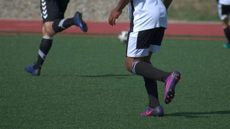Suspenden por ocho partidos a un futbolista brasileño que se desnudó en el campo para celebrar un gol