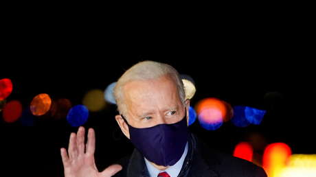 Biden piensa que Trump no debería recibir más informes de inteligencia debido a su "comportamiento errático"