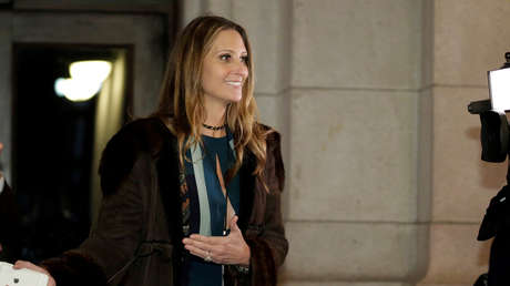 Desestiman demanda contra la exasistente de Melania Trump por sus memorias y esta afirma que tiene "un enorme tesoro" de materiales