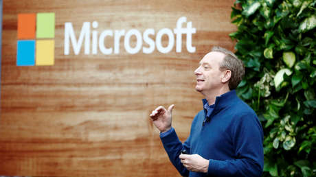 Microsoft afirma que EE.UU. debería adoptar una ley que obligara a Google y Facebook a pagar a los editores por las noticias