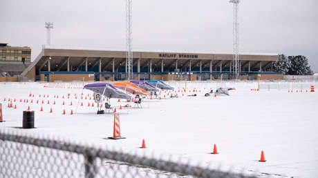 Una tormenta invernal deja a casi tres millones de personas sin electricidad en Texas (VIDEOS, FOTOS)