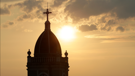 Un obispo mexicano le dice a sus fieles que usar cubrebocas es "no confiar en Dios"