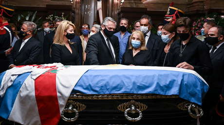 La muerte de Carlos Menem y el penoso intento de reivindicar una devastación neoliberal