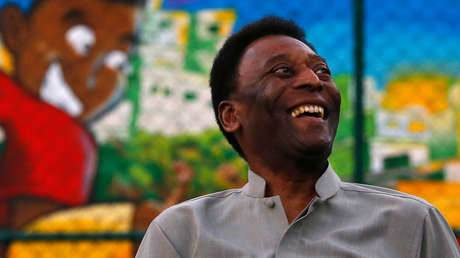 Pelé reconoce que tuvo tantas aventuras amorosas que no sabía cuántos hijos tenía