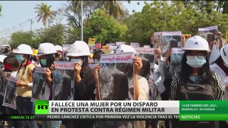 Muere una joven herida de bala durante una protesta contra el golpe militar en Myanmar