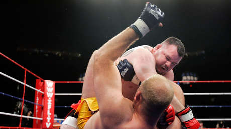 El exluchador de artes marciales mixtas Travis Fulton fue acusado de explotación sexual, posesión y recepción de pornografía infantil