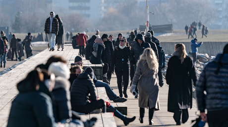 Suecia anuncia que reforzará medidas para frenar la nueva ola de infecciones por covid-19