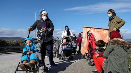 Una migrante afgana embarazada de ocho meses se prende fuego al denegársele su traslado a Alemania