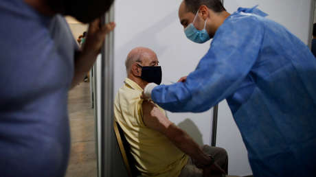 Las advertencias de la Organización Panamericana de la Salud al exigir que las vacunas en América Latina sean prioritarias