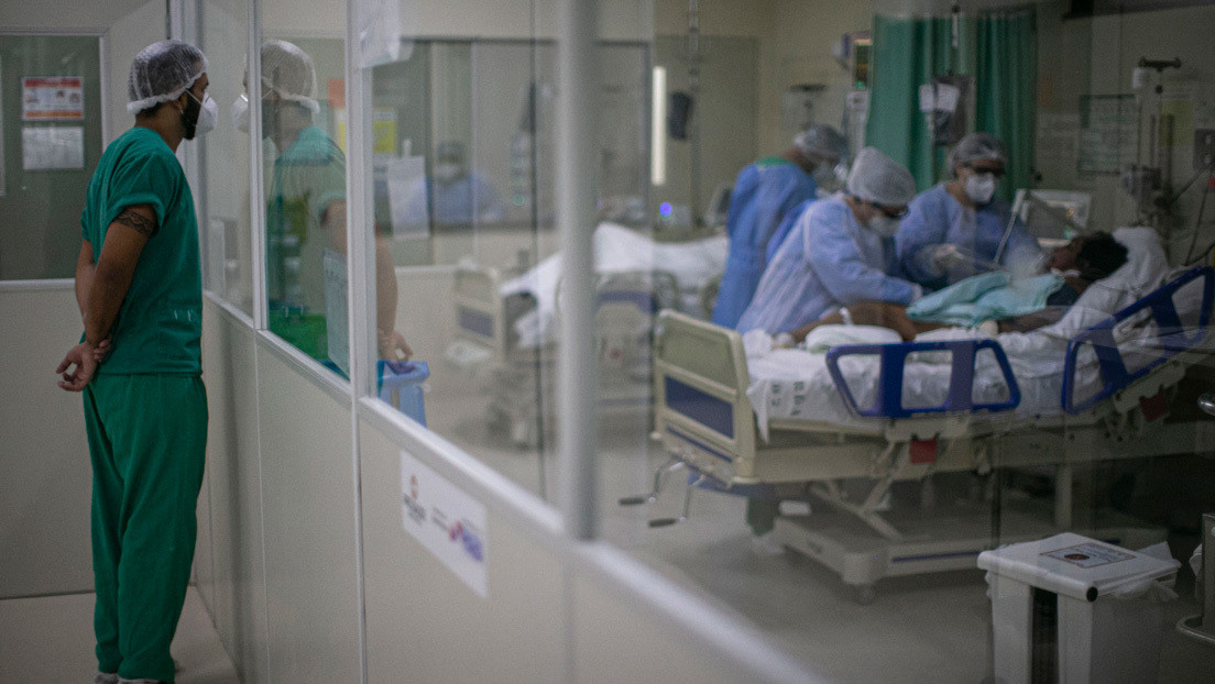 "El mundo está asustado": por qué la variante brasileña del coronavirus genera tanta preocupación a escala internacional