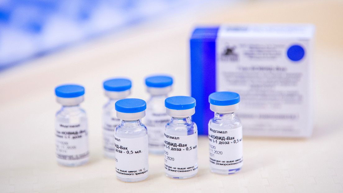 El principal epidemiólogo de EE.UU. evalúa la vacuna rusa Sputnik V contra el covid-19