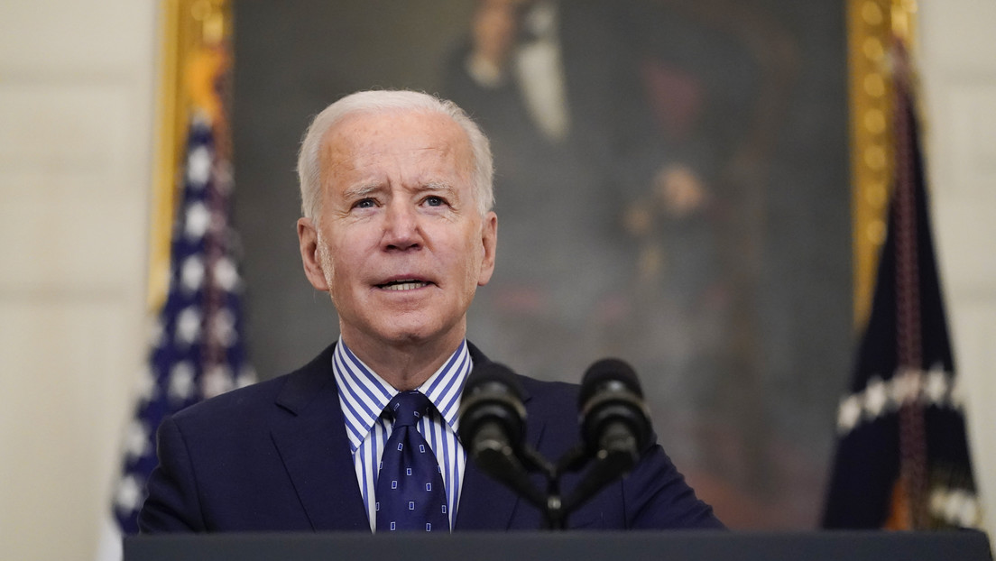 Biden anuncia que este mes comenzarán los pagos directos de 1.400 dólares a los estadounidenses