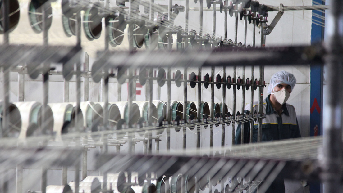 El OIEA anuncia que Irán comenzó a enriquecer uranio con centrifugadoras IR-2m avanzadas en su planta en Natanz