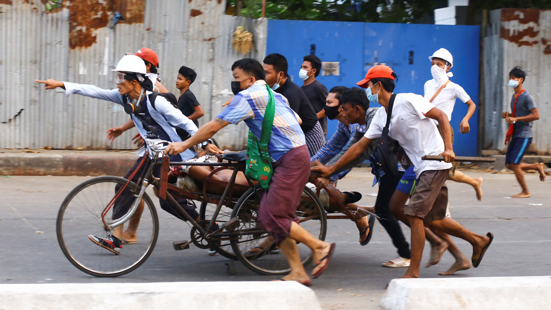 VIDEOS: Las protestas antigolpistas siguen en Myanmar tras un fin de semana con decenas de muertos en las calles
