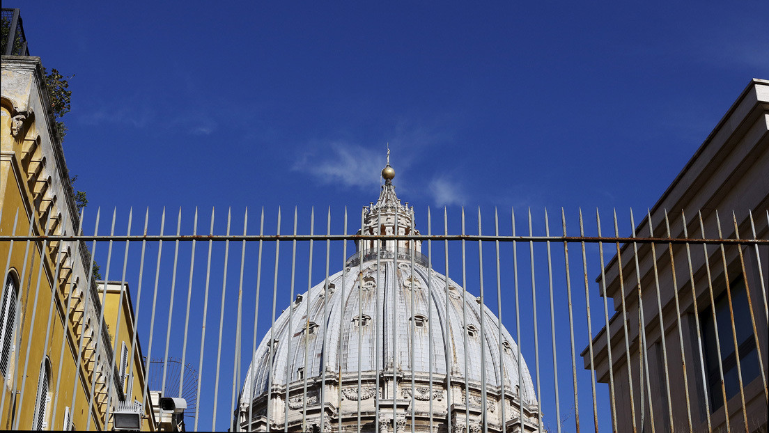 La Iglesia católica rechaza la consagración de relaciones homosexuales porque "Dios no puede bendecir el pecado"
