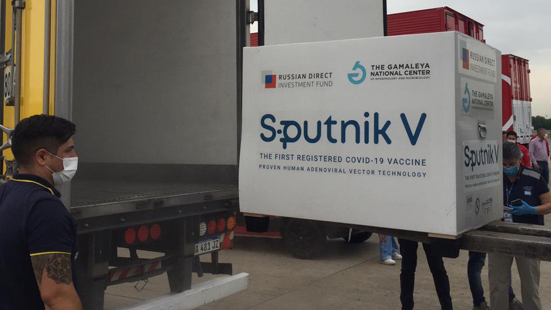 Aterriza en Buenos Aires el séptimo vuelo de Aerolíneas Argentinas con 330.000 dosis de la vacuna rusa Sputnik V