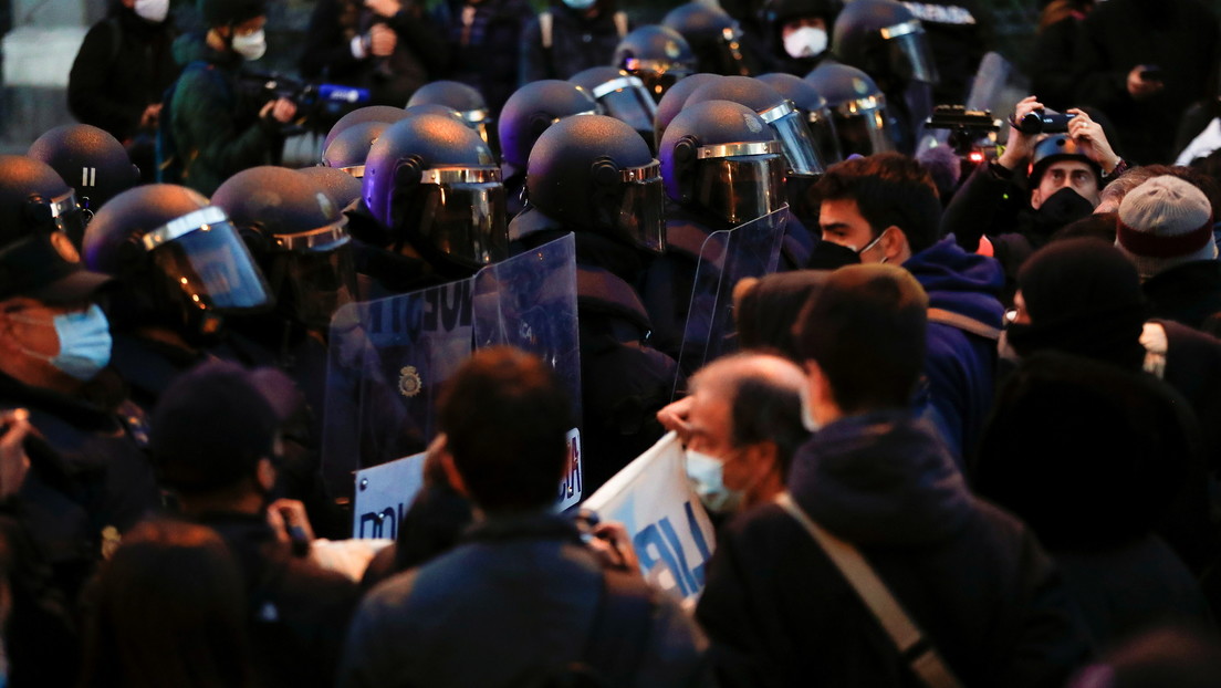 Nuevas protestas en apoyo a Pablo Hasél, el rapero encarcelado por insultar a la monarquía española