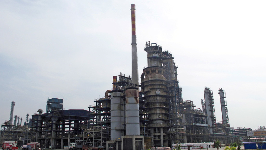 China reemplaza a EE.UU. como la mayor refinería del mundo en plena pandemia