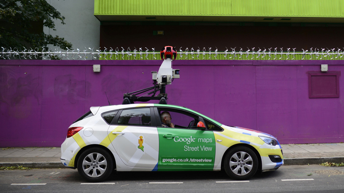 Google Maps incorpora una herramienta para orientarse en espacios interiores, como aeropuertos o centros comerciales (GIF)