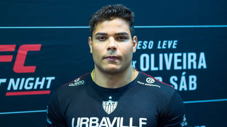 Un luchador de la UFC confiesa haber bebido una botella de vino para "desmayarse" horas antes de  pelear por el campeonato