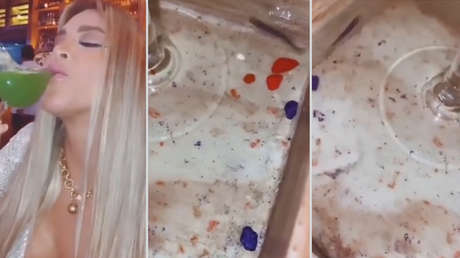 VIDEO: Una modelo peruana toma un cóctel decorado con un pez vivo