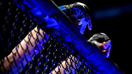 VIDEO: Una patada bestial le fractura la pierna a un peleador de MMA