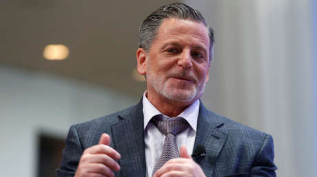 Especuladores de Reddit aumentan en 25.000 millones de dólares la riqueza del empresario Daniel Gilbert en un solo día