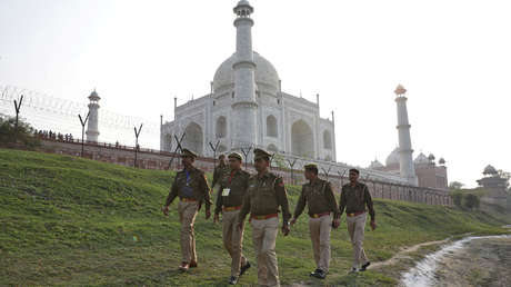 La Policía india evacua el Taj Mahal tras recibir una llamada sobre una amenaza de bomba