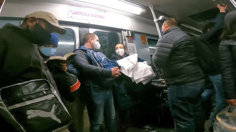 Por qué el excandidato presidencial Ricardo Anaya recibió burlas y críticas en redes por viajar en combi y metro en Ciudad de México