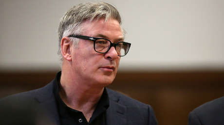 Alec Baldwin abandona Twitter tras una ola de críticas a su broma sobre el acento británico