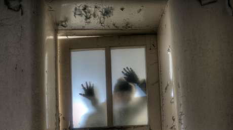 Una guía de cómo sobrevivir a un 'apocalipsis zombi', elaborada por la agencia de salud pública de EE.UU., recobra popularidad ante la pandemia