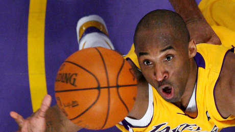 Venden una tarjeta coleccionable de Kobe Bryant por casi 1,8 millones de dólares