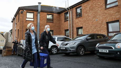 Una mujer no acude a una cita para vacunarse contra el coronavirus, van a su casa y descubren su cadáver: probablemente murió hace 12 años