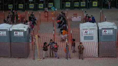 EE.UU. ordena a la Agencia Federal para el Manejo de Emergencias atender a los menores inmigrantes no acompañados