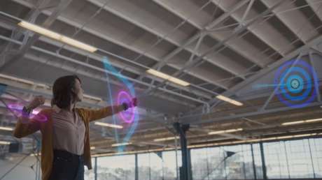 Facebook 'se saca de la manga' una pulsera que permitirá manejar la realidad aumentada (VIDEOS)