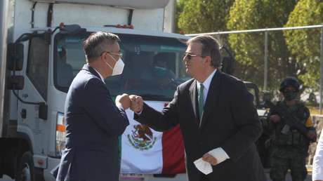 "Duplicaremos la velocidad de vacunación": México termina el envasado de 940.000 dosis de la vacuna china CanSino