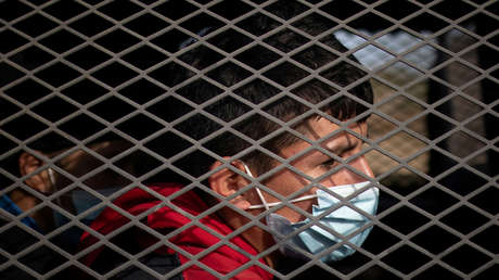 El Gobierno de Biden pide al Pentágono albergar a niños migrantes en bases militares, una medida que fue considerada por Trump y recibió críticas